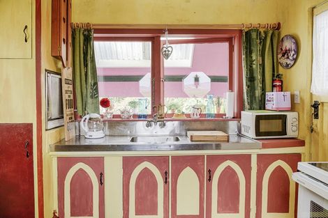 Photo of property in 37 Gillies Crescent, Waimarama, Havelock North, 4294