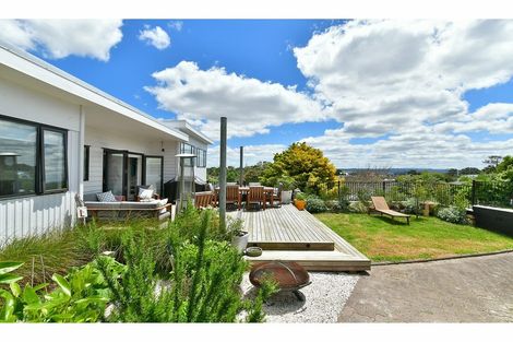 Photo of property in 6 Brian Crescent, Stanmore Bay, Whangaparaoa, 0932