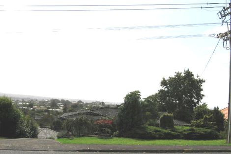 Photo of property in 116 Awaroa Road, Sunnyvale, Auckland, 0612