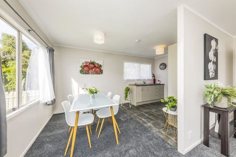 Photo of property in 3/136 Shifnal Drive, Randwick Park, Auckland, 2105