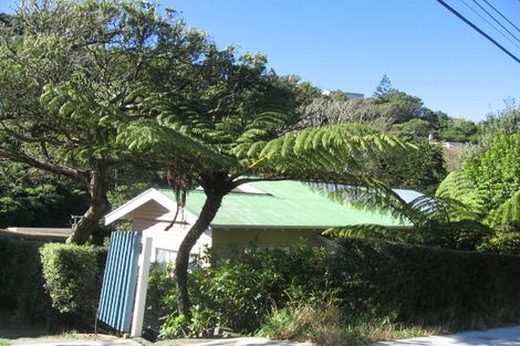 Photo of property in 27 Delhi Crescent, Khandallah, Wellington, 6035