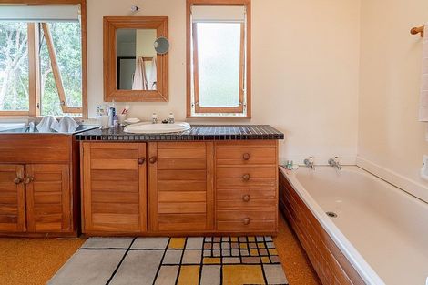 Photo of property in 41 Field Way, Waikanae Beach, Waikanae, 5036