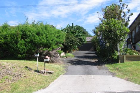 Photo of property in 2/4 Tipau Street, Torbay, Auckland, 0630
