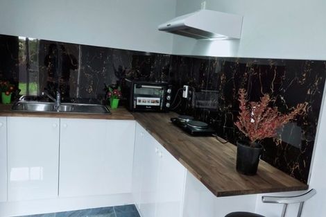 Photo of property in 76a Captain Scott Road, Glen Eden, Auckland, 0602