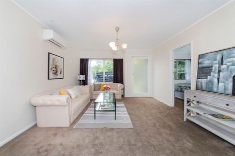 Photo of property in 1/2 Norman Road, Titirangi, Auckland, 0604