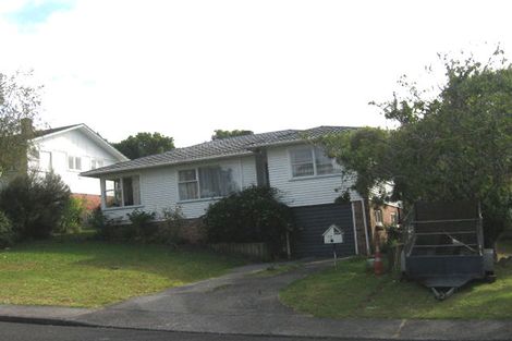 Photo of property in 37 Lynden Avenue, Hillcrest, Auckland, 0627