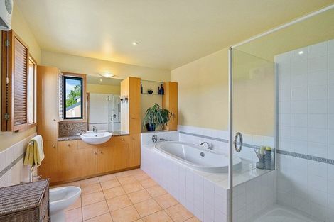 Photo of property in 380 Curraghs Road, West Melton, Christchurch, 7676