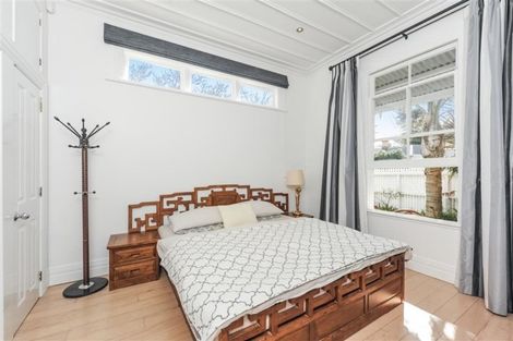 Photo of property in 9 Wynyard Road, Mount Eden, Auckland, 1024