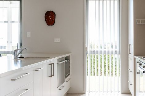 Photo of property in 20 Vista Close, Omokoroa, 3114