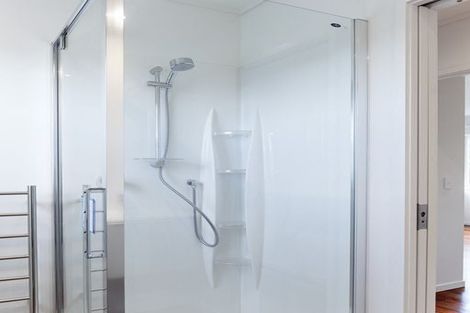 Photo of property in 1/17 Waipa Street, Birkenhead, Auckland, 0626