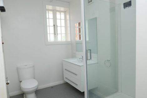 Photo of property in 84a Salamanca Road, Kelburn, Wellington, 6012