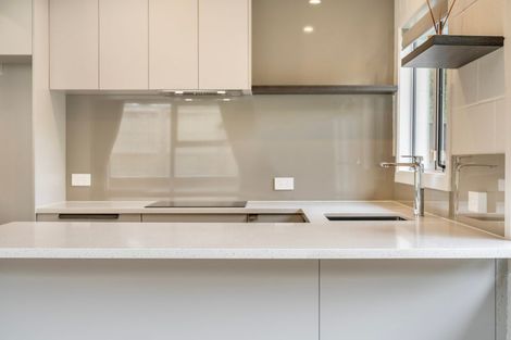 Photo of property in 1/2 Flavia Close, Torbay, Auckland, 0630