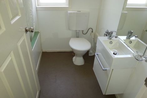 Photo of property in 1-3 Mudges Terrace, Newtown, Wellington, 6021