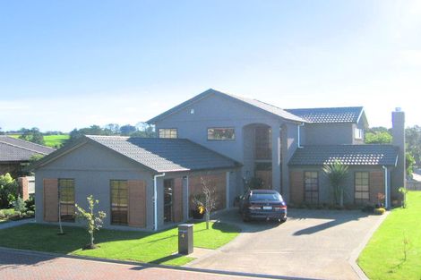 Photo of property in 4 Ennerdale Lane, Henderson, Auckland, 0612