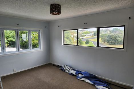 Photo of property in 1274 Whangaparaoa Road, Army Bay, Whangaparaoa, 0930
