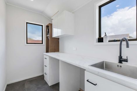 Photo of property in 4 Riverside Drive, Waiuku, 2123