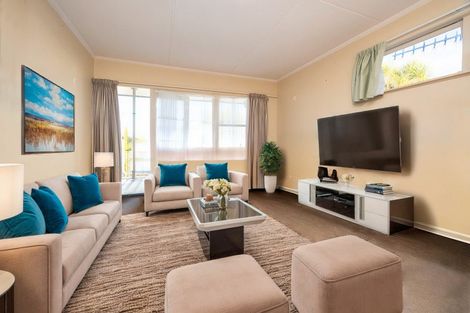Photo of property in 2 Te Awe Awe Court, Hokowhitu, Palmerston North, 4410