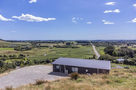 Photo of property in 129 South Manakau Road, Manakau, Otaki, 5583