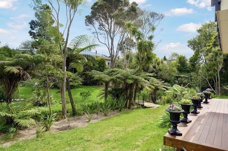 Photo of property in 68 Kaurilands Road, Titirangi, Auckland, 0604