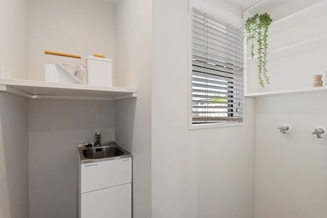 Photo of property in 20 Grove Road, Addington, Christchurch, 8024