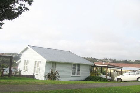 Photo of property in 16 Beaumaris Crescent, Ascot Park, Porirua, 5024