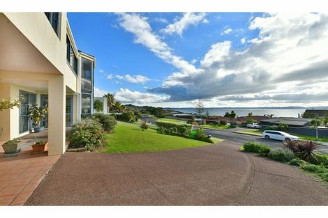 Photo of property in 59 Pacific Parade, Army Bay, Whangaparaoa, 0930