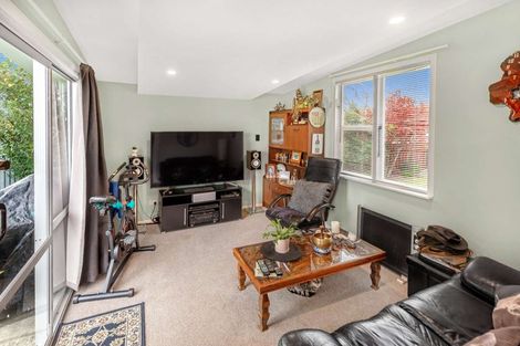 Photo of property in 27 Ferguson Street, Levin, 5510