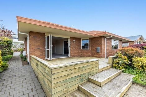 Photo of property in 18 Ashmore Drive, Frankleigh Park, New Plymouth, 4310