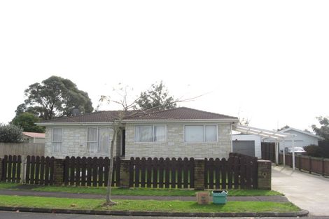 Photo of property in 4 Darren Crescent, Half Moon Bay, Auckland, 2012