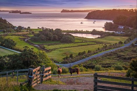 Photo of property in 893 Takatu Road, Tawharanui Peninsula, Warkworth, 0986