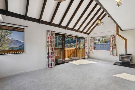 Photo of property in 218 Fernhill Road, Sunshine Bay, Queenstown, 9300