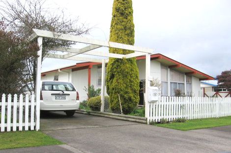 Photo of property in 55 Dewe Avenue, Feilding, 4702