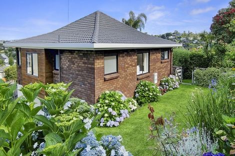 Photo of property in 2/51 Nigel Road, Browns Bay, Auckland, 0630