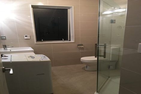 Photo of property in 12 Stubbs Place, Fairview Heights, Auckland, 0632