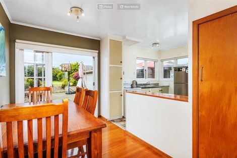 Photo of property in 9 Paton Avenue, Te Atatu South, Auckland, 0610