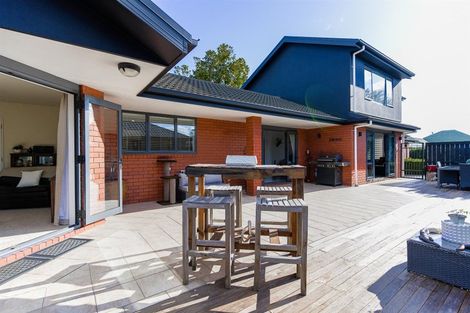 Photo of property in 26a Crofton Road, Harewood, Christchurch, 8051