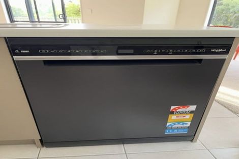 Photo of property in 7 Lowry Heights, Stokes Valley, Lower Hutt, 5019