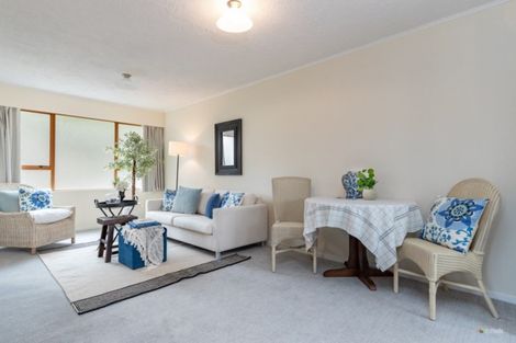 Photo of property in 2a Laurel Grove, Maungaraki, Lower Hutt, 5010