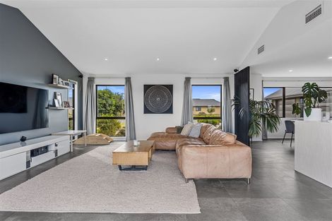 Photo of property in 77 Kingsdowne Drive, West Melton, 7618