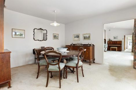 Photo of property in 1/95 Braemar Road, Castor Bay, Auckland, 0620