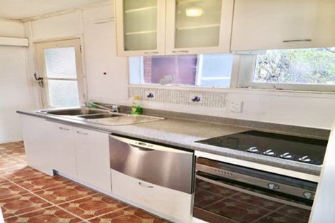 Photo of property in 156 Sunset Road, Unsworth Heights, Auckland, 0632