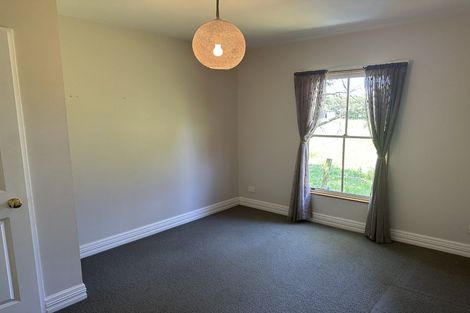 Photo of property in 98 Rahui Road, Otaki, 5512