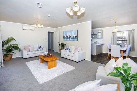 Photo of property in 2 Horoeka Court, Pukete, Hamilton, 3200