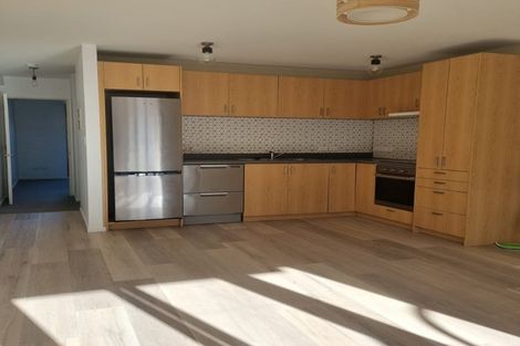 Photo of property in Pirie Street Townhouses, 2/35 Pirie Street, Mount Victoria, Wellington, 6011