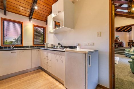 Photo of property in 106 Kowhai Road, Campbells Bay, Auckland, 0630