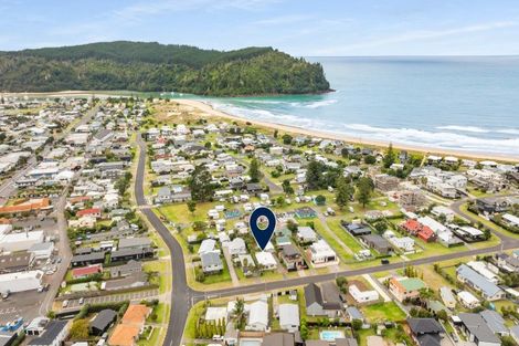 Photo of property in 104 Beverley Terrace, Whangamata, 3620