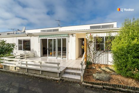 Photo of property in 42a Beach Street, Saint Clair, Dunedin, 9012