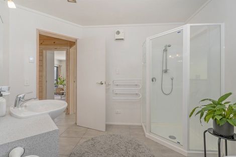 Photo of property in 102 South Highway East, Whitianga, 3510