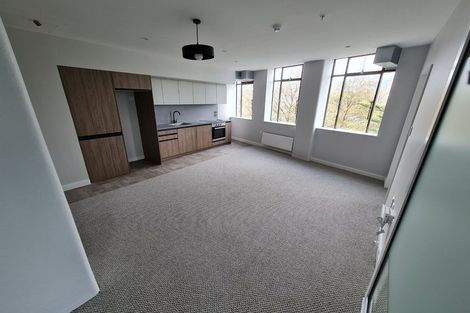 Photo of property in Unit 302,l3, 302/14 Laings Road, Hutt Central, Lower Hutt, 5010