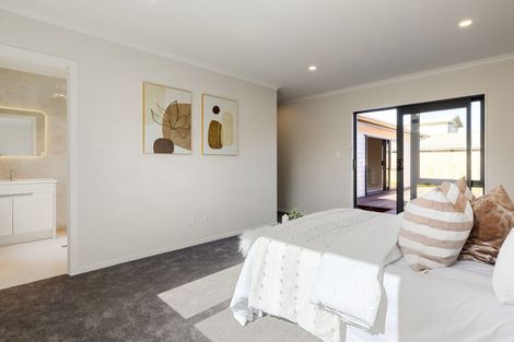 Photo of property in 18 Mount View Road, Melville, Hamilton, 3206